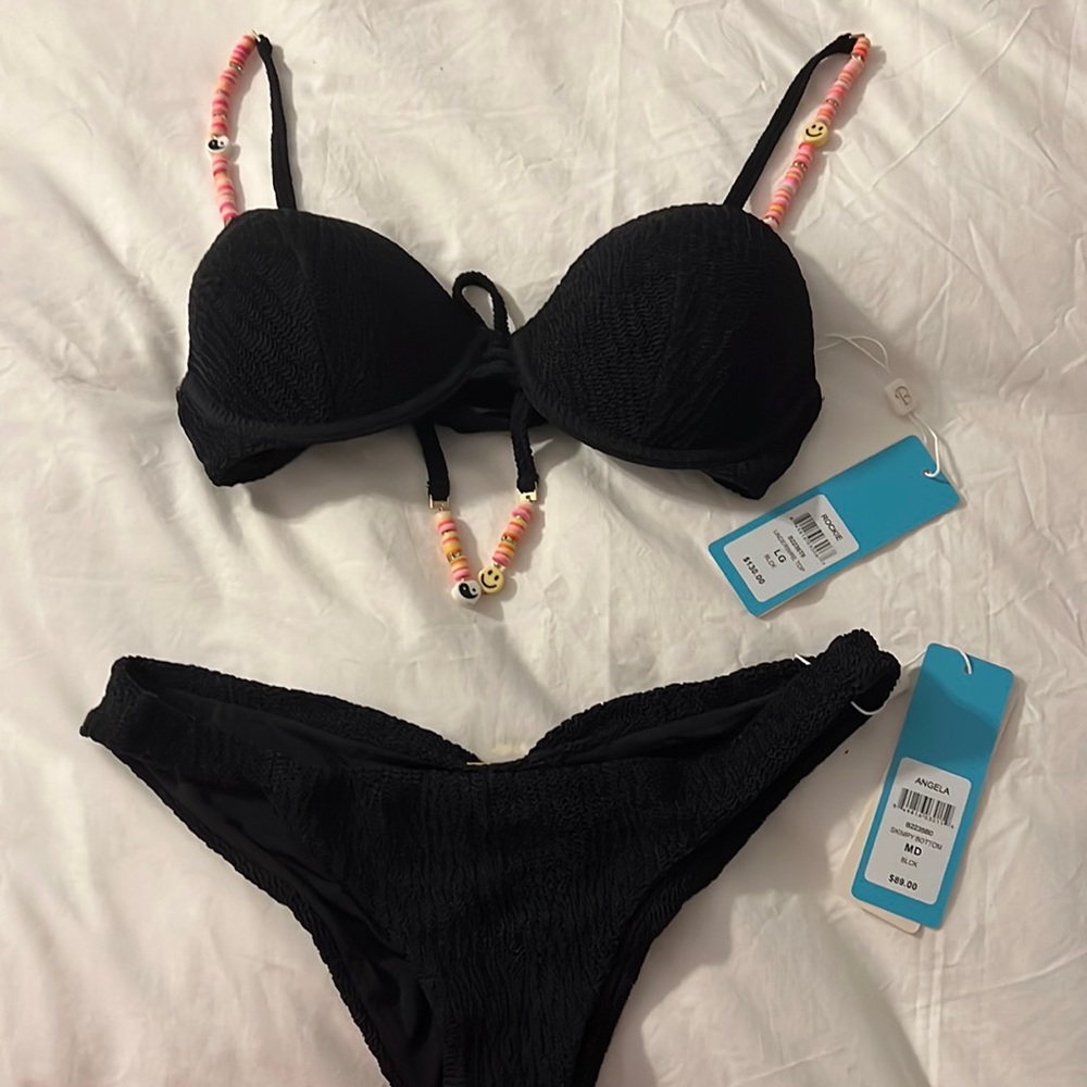 Beach bunny bikini set new with tags